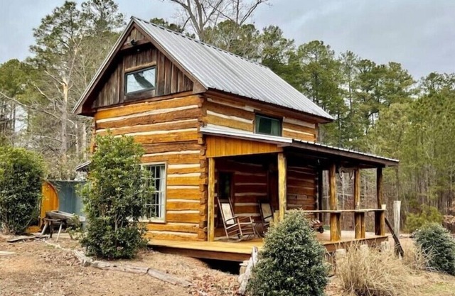 Log Cabin at Jordan Lake