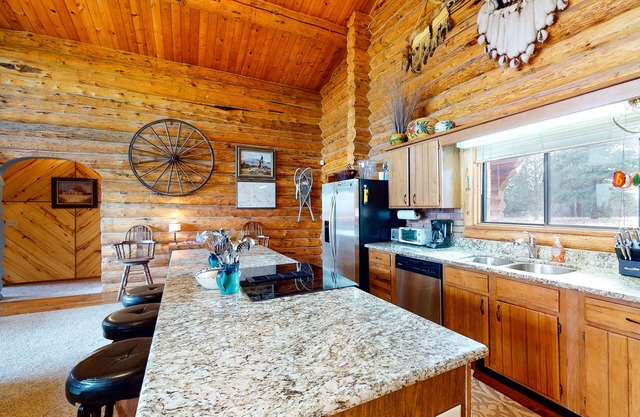 Log home with firepit, deck, & mountain view - dogs OK