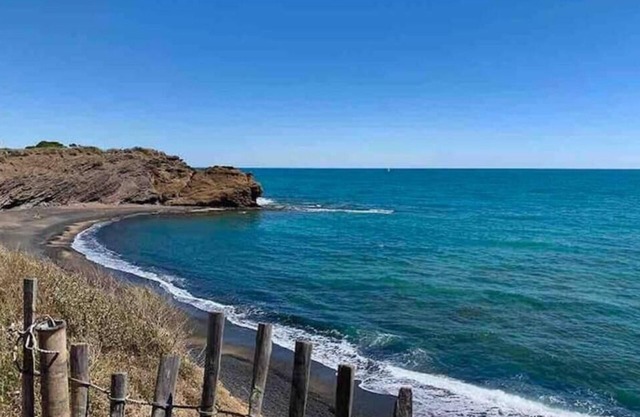Logement Entier : Cabane - Agde, France