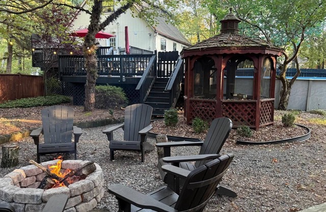 Long Pond Chalet - w/Private Pool