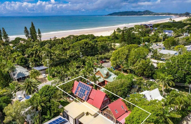 UNA ESTANCIA PERFECTA - Longhouse - peculiar Belongil Beach House