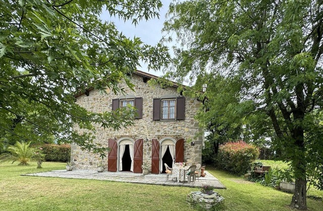 El encanto de la cabaña del jardín de Longoio