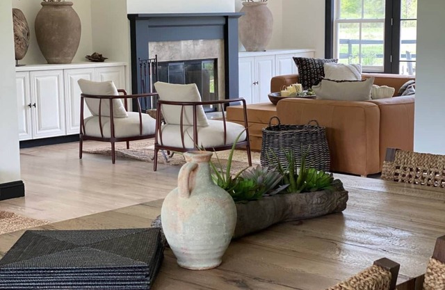 LONGVIEW FARM - Reimagined Modern Farmhouse