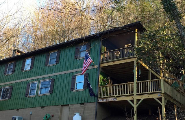 Muchos lujos en el corazón de Montreat: cocina gourmet, HVAC, WIFI, gas FP