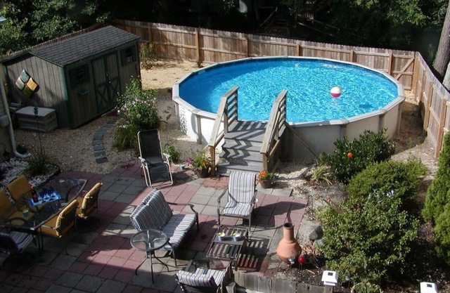 Lots Of Room--Main House And Cottage With Pool (Sleeps 12)