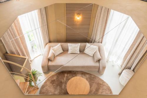 Lotz - one-of-a-kind boutique center suite