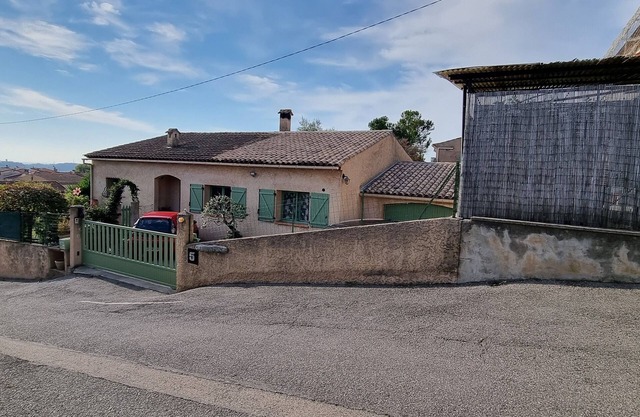 Loue Villa 6 Couchages sur la Côte D'azur à 10 Minutes de la mer