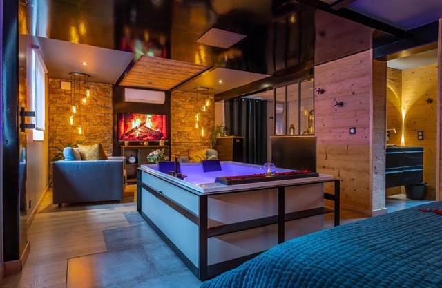 Love industrie & spa - Suite Romantique en Alsace - Spa privatif et garage