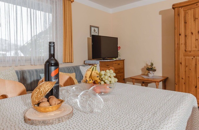 Acogedor apartamento para 7 personas con WIFI, TV, balcón, mascotas permitida y aparcamiento
