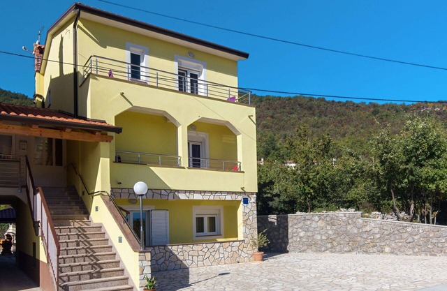 Hermoso apartamento para 4 personas con A/C, WIFI, TV, terraza y aparcamiento
