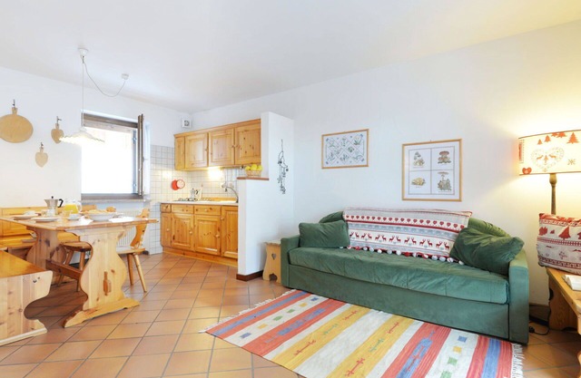 Bonito apartamento para 4 personas con TV y balcón