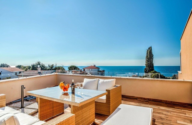 Precioso apartamento para 6 personas con WIFI, A/C, TV y terraza