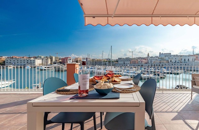 Precioso apartamento para 6 personas con A/C, WIFI, TV, terraza y vista panorámica