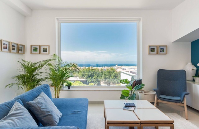 Precioso apartamento para 4 personas con WIFI, A/C, TV, terraza y aparcamiento