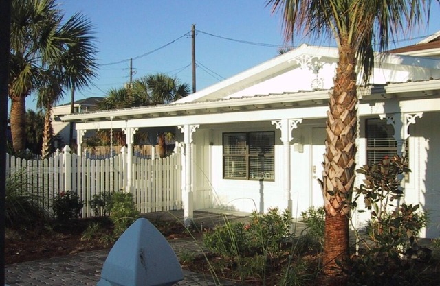Lovely Beach Cottage w / Fuente Piscina Privada