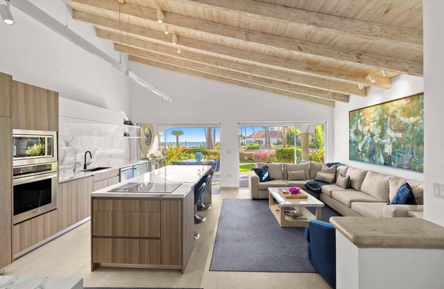 Lovely Cabo Oceanfront Villa