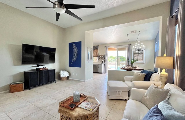 Lovely & Clean with private pool, home cleaning included.