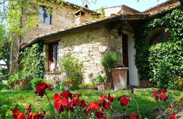 Encantadora casa de campo en Chianti, en ecoturismo orgánico toscano con piscina y vistas al atardecer