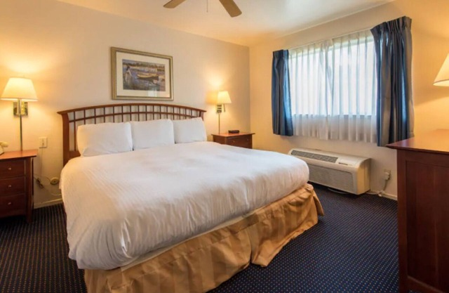 Lovely Escape! 3 Units with Pool and Jacuzzi! Free Breakfast, Free Parking