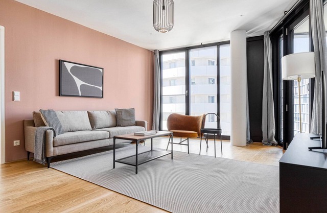 Lovely Favoriten 2BR w/ Gym, Lounge & Elevator nr Metro, by Blueground