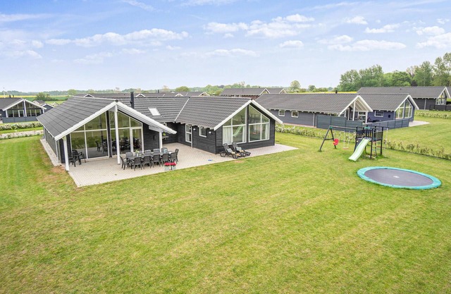 Acogedora casa en Bogense con sauna