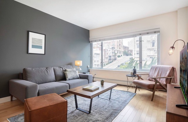 Lovely Nob Hill 1BR w/ Gym + Sauna near Union Square by Blueground