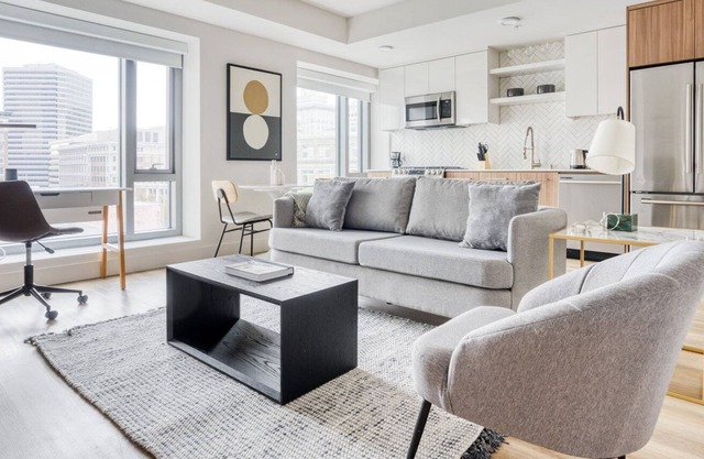 Lovely Oakland 1BR w/ Gym, Pool & Coworking, walk to BART, by Blueground