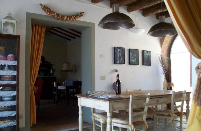 Encantadora Villa, tradicional con encanto .....