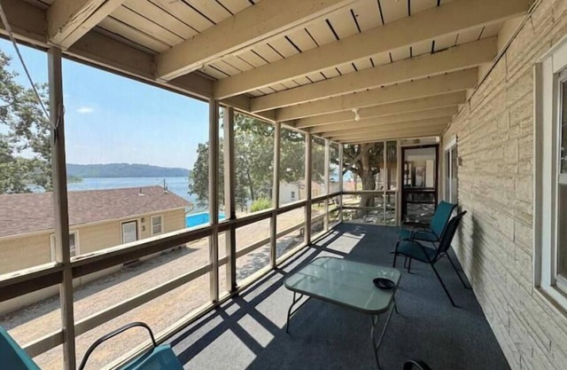 Lower Level Lake View, Pool & Swim Dock. Pet-Friendly!