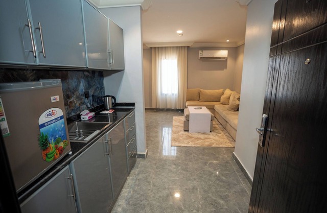 LP28.5 - Modern 1BR near Kingdom Center