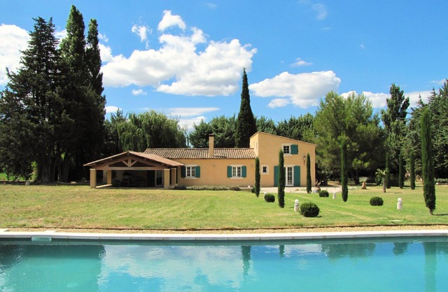LUBERON - 4 HABITACIONES - 4 BAÑOS - TIERRA PETANCA - PISCINA PRIVADA