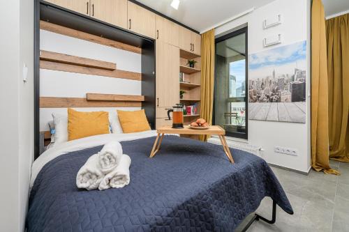 Lumina premium apart near Mennica Residence