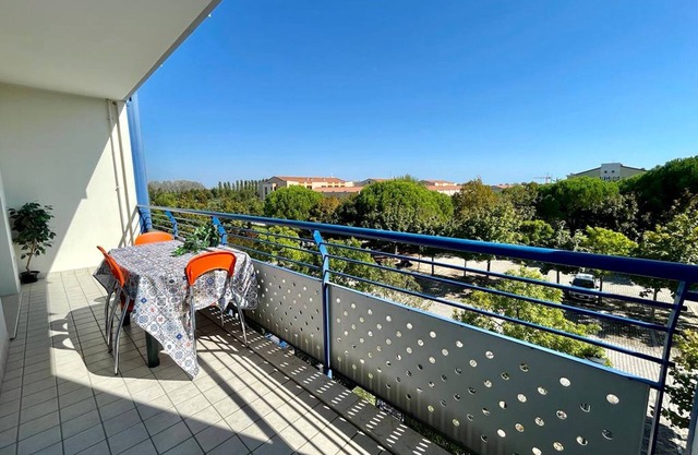 Piso luminoso con balcón