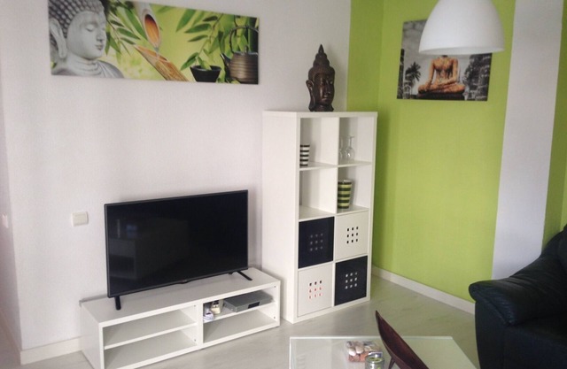 ACOGEDOR APARTAMENTO DE 2 DORMITORIOS CERCA DE LA PLAYA CON VISTAS AL MAR