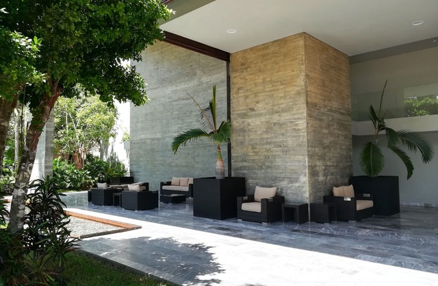 LUX Y CONFORT. VAIVEN (8PX) PLAYACAR