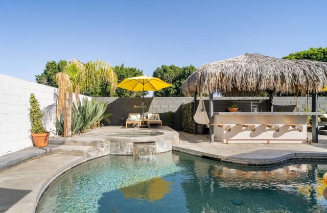 ¡2 BLOQUES LEJOS Perfecta COACHELLA / STAGECOACH Lux home!