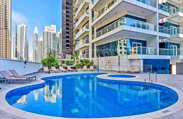 Apartamento Lux de gran altura en el puerto deportivo