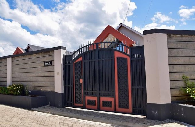 Lux Suites comfy Homestays Nakuru