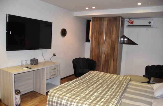 Luxary Apartment