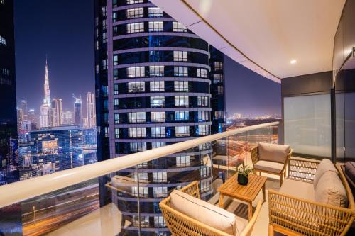 Luxe 2BR Haven with Spectacular Burj Khalifa & Dubai Frame Views By ĀYA Boutique