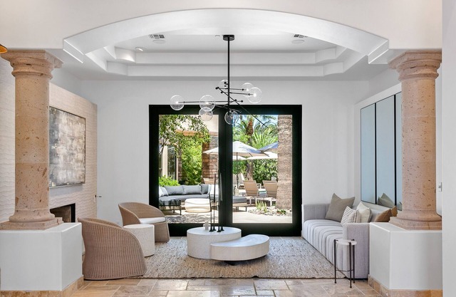 Luxe 8-bedroom retreat w/ golf sim, wellness room. Perfect for corporate getaways. - HIDDEN PALM