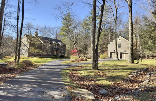 Luxe Hudson Valley getaway with pool, sauna, and double porch