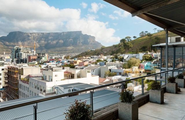 Luxe Penthouse with Private Rooftop Pool and Panoramic Views