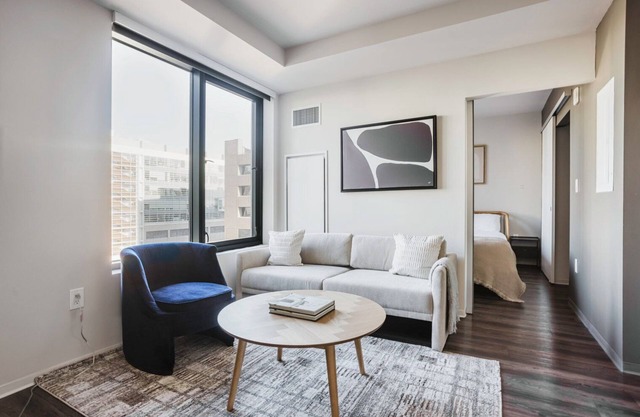 Luxe Theater Dist 2BR w/ Gym, Lounge, Rooftop & A/C, by Blueground