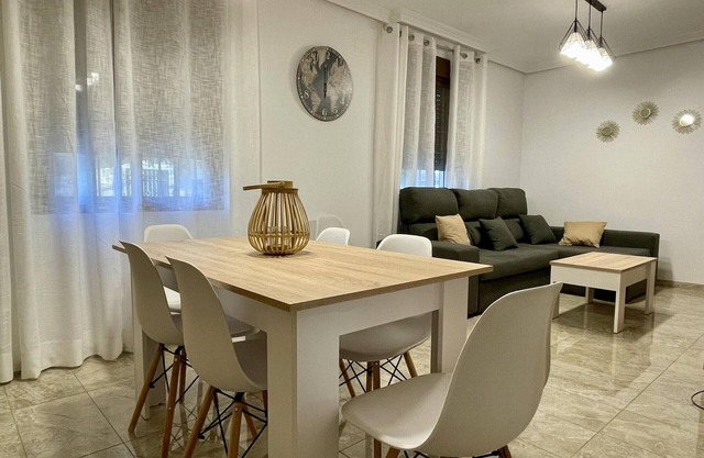 Maison luxueuse à deux étages au cœur de Córdoba, proche du pont romain et du quartier juif