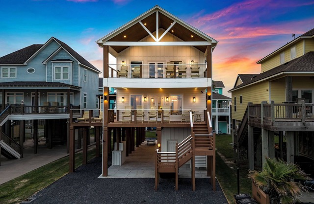 Luxurious Beachfront Oasis w/ Private Pool & Elevator