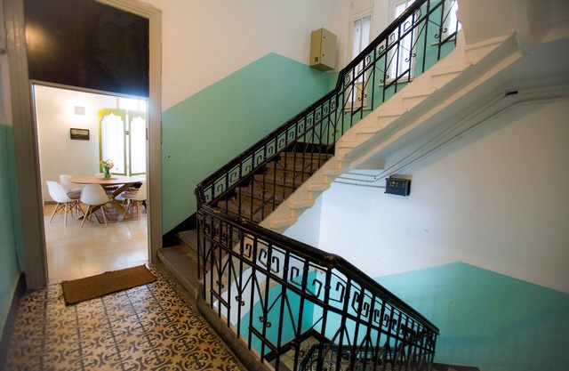 Lujoso diseñador 4 bdr apt 400m de la playa TLV