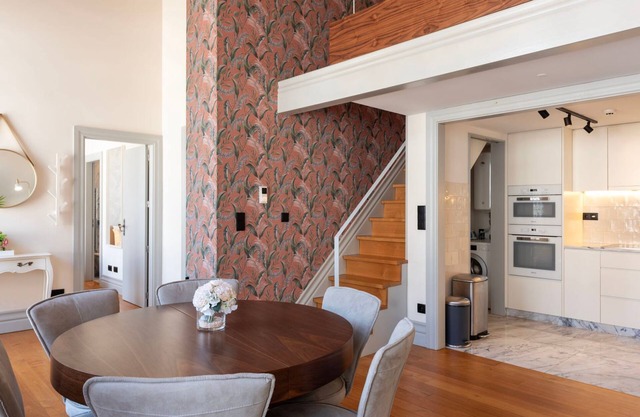 Luxurious Duplex with Unique View by LovelyStay