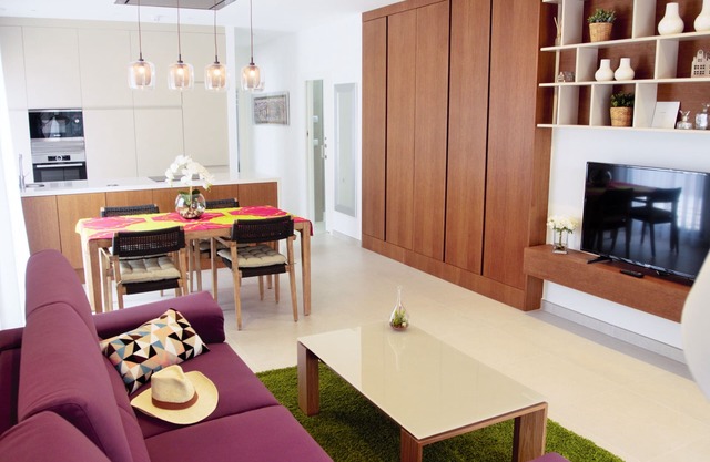 Lujoso apartamento a estrenar con jardín adyacente, 277m2, cerca de la playa