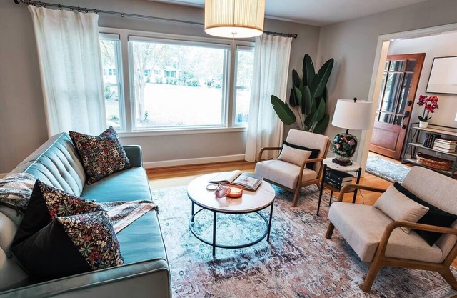 Luxurious Hidden Oasis in Forrest Acres